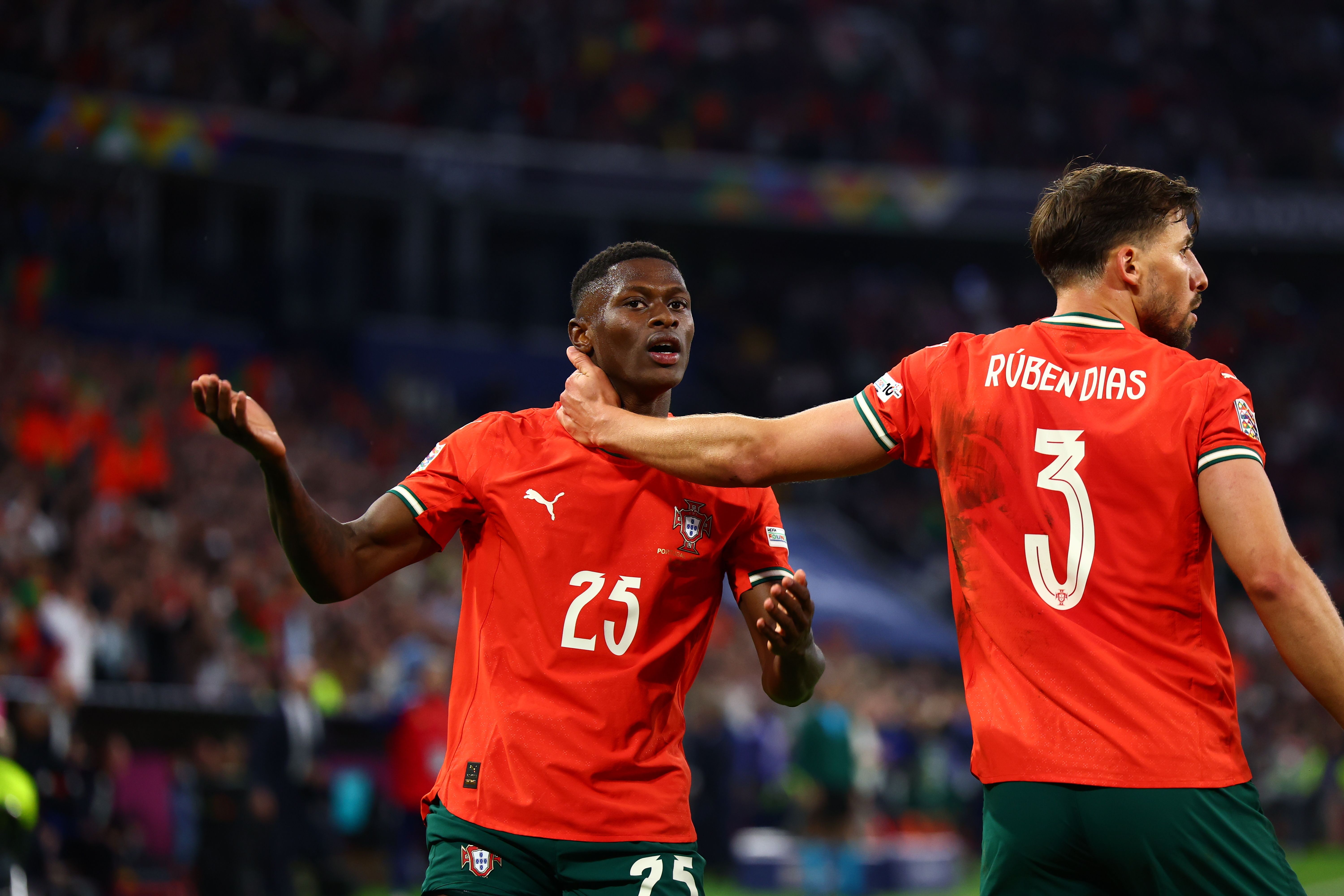 爱游戏APP-葡萄牙队表现抢眼，成功晋级四强