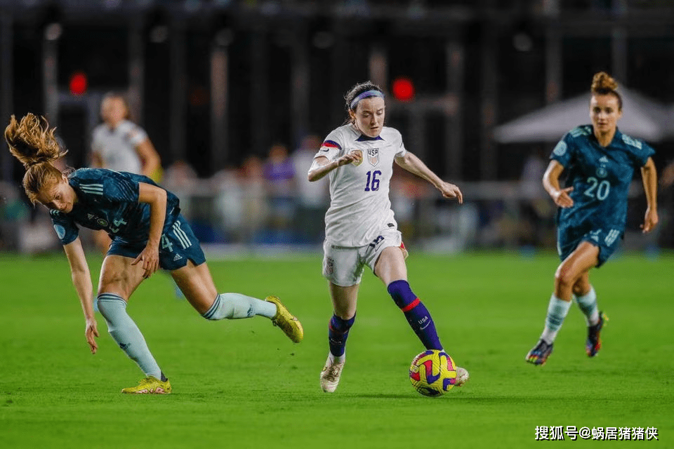 美国女足队员精彩表现，助力球队跻身世界杯决赛的简单介绍