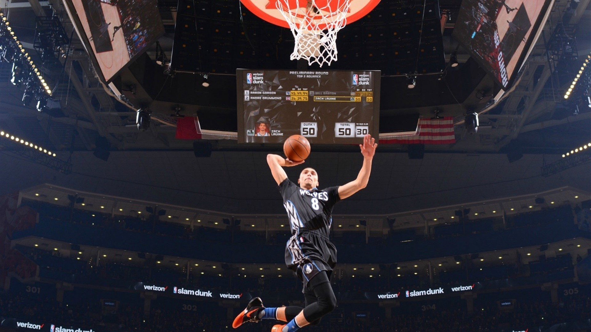 爱游戏体育-撒马尔罕之夜，当乌兹别克斯坦的蓝旗，刺穿英格兰的钢铁防线